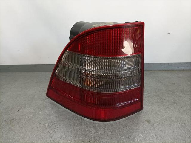 A1638201964 Piloto trasero izquierdo comprar Almería
