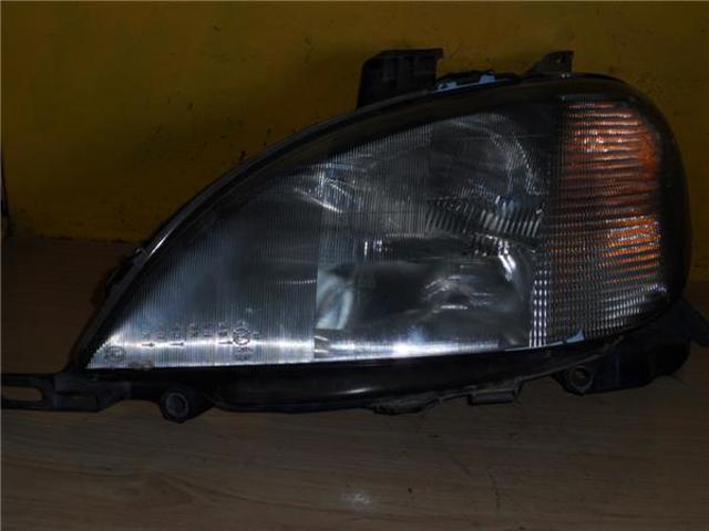 A1638203761 Faro izquierdo  en stock Sabadell