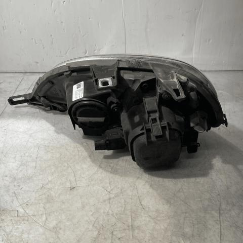 MERCEDES A1638203861 Faro derecho  en stock Salamanca
