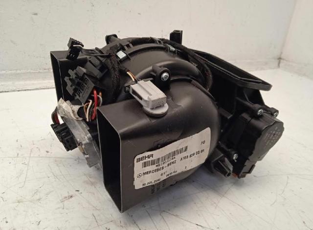 MERCEDES A1638300308 Carcasa del ventilador del calefactor, conjunto  en stock Terrassa