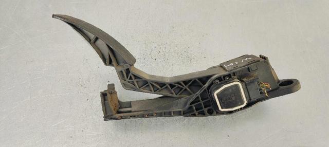 A1643000004 MERCEDES Pedal del acelerador  disponible Alicante