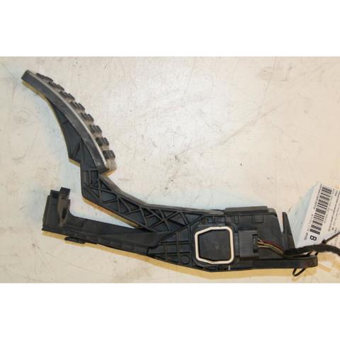A1643000104 MERCEDES Pedal del acelerador  disponible Ourense