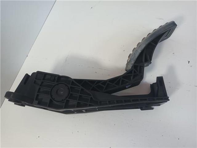 A1643000104 MERCEDES Pedal del acelerador  comprar en Jaén