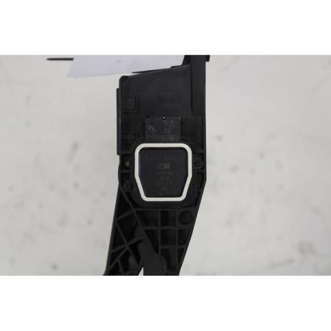 A1643000104 MERCEDES Pedal del acelerador comprar Alcalá