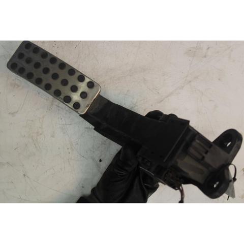 A1643000104 MERCEDES Pedal del acelerador comprar Alcalá