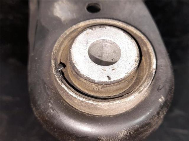 MERCEDES A1643501306 Brazo superior izquierdo de la suspensión trasera  comprar en Albacete