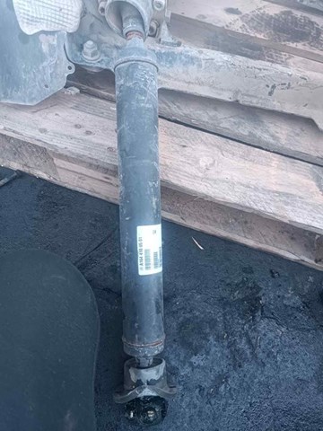 A1644100501 Árbol de transmisión delantero  disponible Utrera