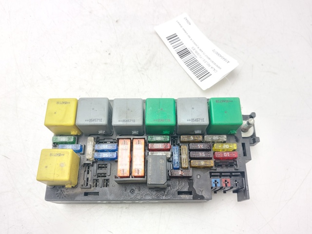 Caja reles Mercedes R  (W251)