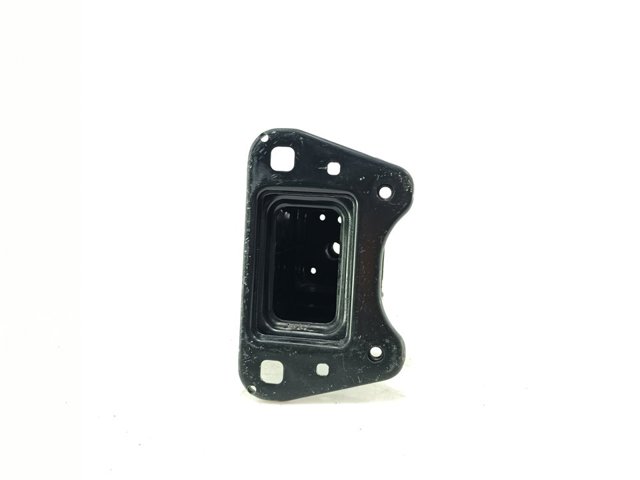 Soporte De Amplificador De Parachoques Delantero A1646202031 Mercedes