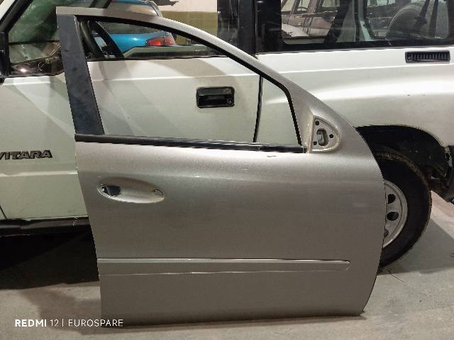 A1647200205 MERCEDES Puerta delantera derecha comprar Bilbao