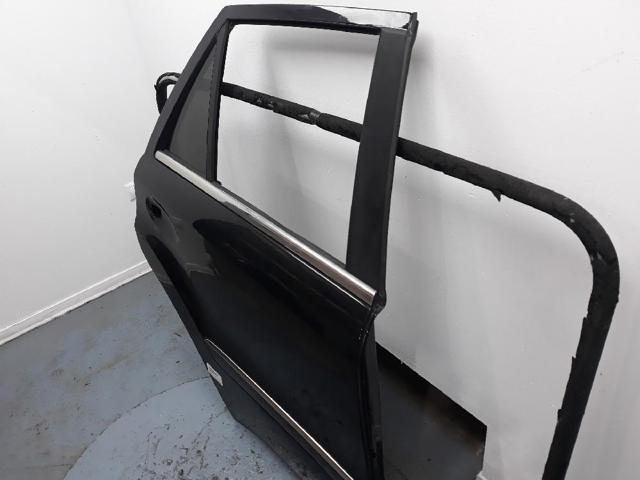 A1647300205 Puerta trasera derecha comprar Almería