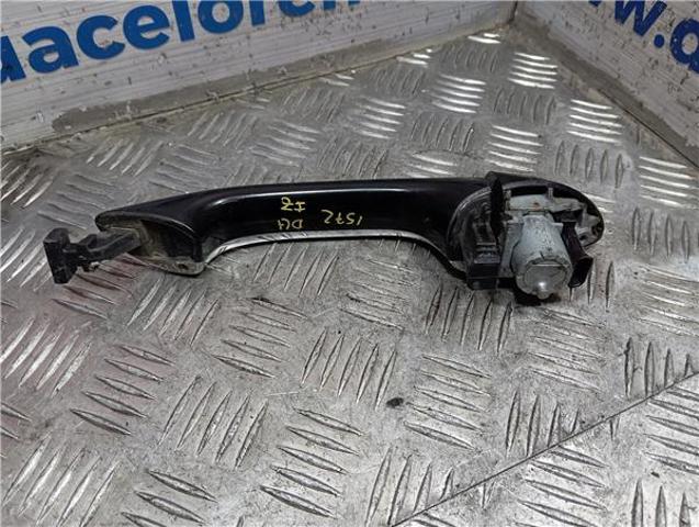 A1647600570 Manija exterior izquierda de puerta delantera  en stock Castellón