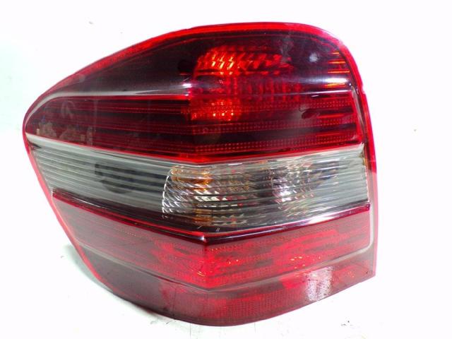 Piloto trasero izquierdo A1648202164 MERCEDES