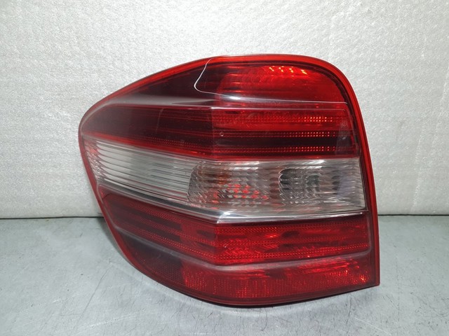 Piloto trasero izquierdo A1649061100 MERCEDES