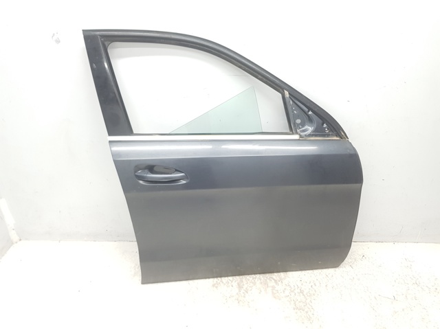 Puerta delantera derecha A1667200205 Mercedes