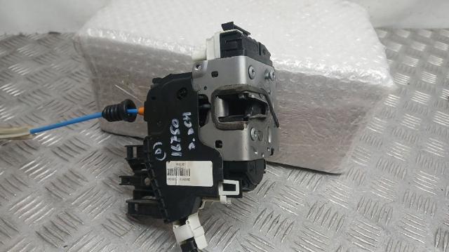 MERCEDES A1667200435 Cerradura de puerta delantera derecha  disponible Lugo