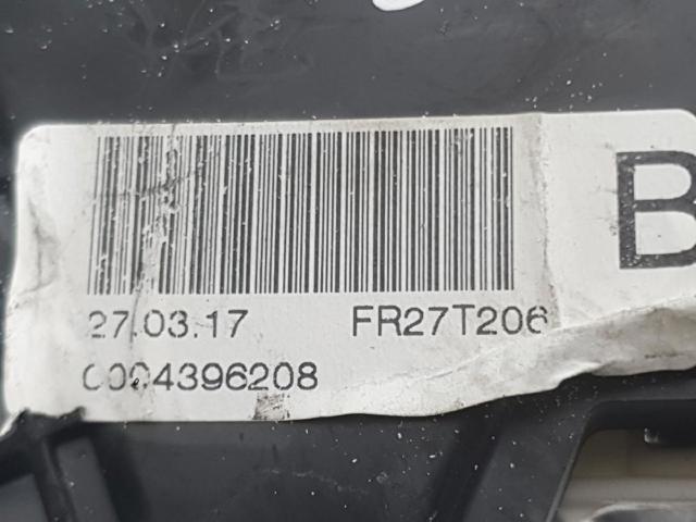 MERCEDES A1667200435 Cerradura de puerta delantera derecha  en stock Salamanca