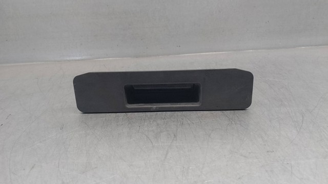 A1667500493 Manija exterior de tapa de maletero  comprar en Zaragoza