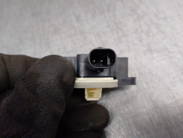 A1668210351 MERCEDES Sensor de airbag delantero  disponible Alicante