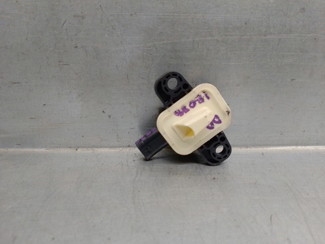 A1668210351 MERCEDES Sensor de airbag delantero comprar Alcalá