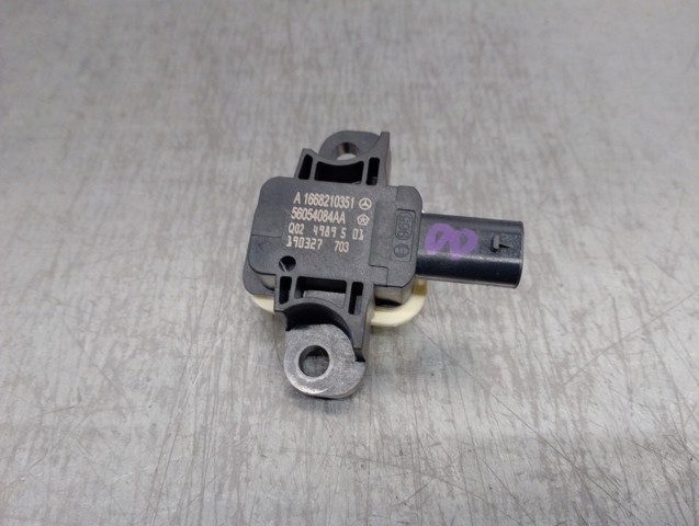 MERCEDES A1668210351 Sensor de airbag delantero  en stock Salamanca