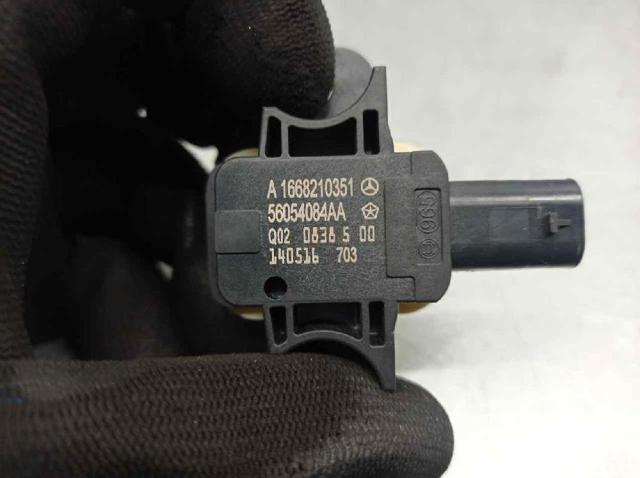 A1668210351 MERCEDES Sensor de airbag delantero  en stock Gandía