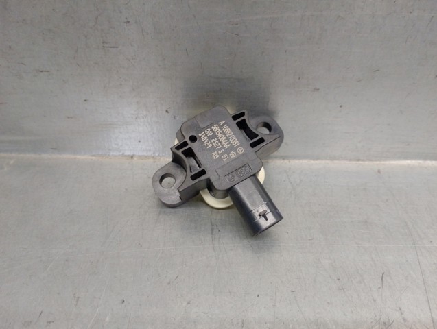 MERCEDES A1668210351 Sensor de airbag delantero  en stock Terrassa