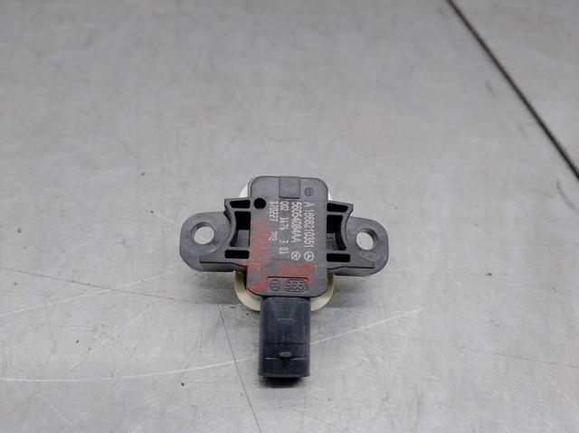 A1668210351 Sensor de airbag delantero comprar Sevilla