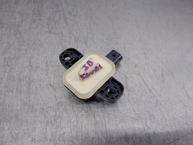 A1668210351 MERCEDES Sensor de airbag delantero  disponible Ourense
