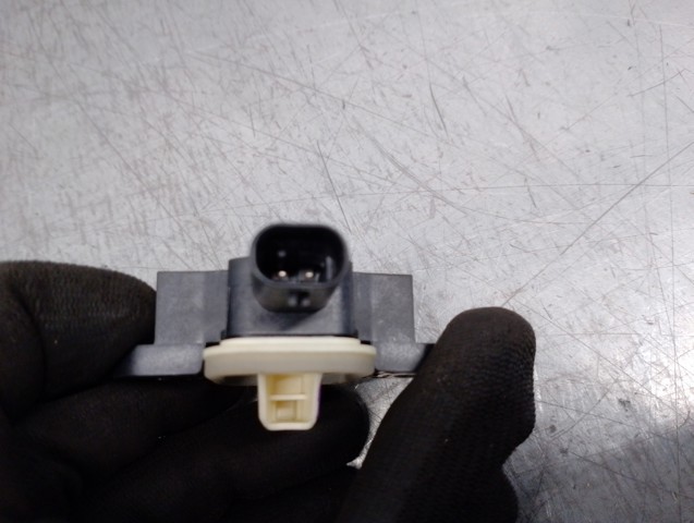 A1668210351 Sensor de airbag delantero  en stock Granada