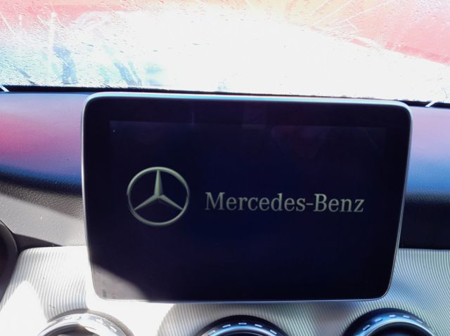 A1669007814 MERCEDES Pantalla  en stock Huelva