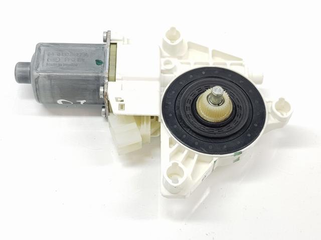 Motor elevalunas, puerta delantera izquierda A1669060201 Mercedes