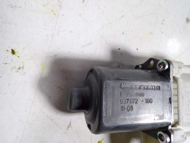 MERCEDES A1669060301 Motor del elevalunas de la puerta delantera derecha  comprar en Murcia