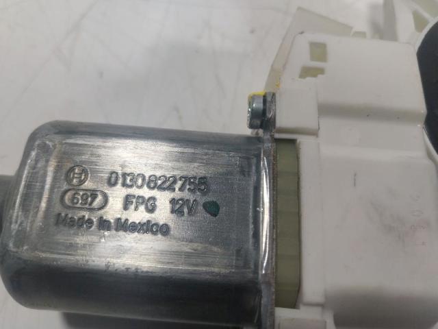 A1669060301 MERCEDES Motor del elevalunas de la puerta delantera derecha  disponible Ourense