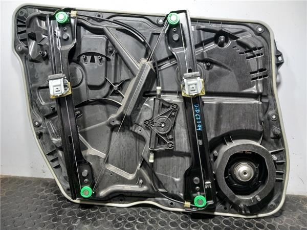 A1669060301 MERCEDES Motor del elevalunas de la puerta delantera derecha comprar Alcalá