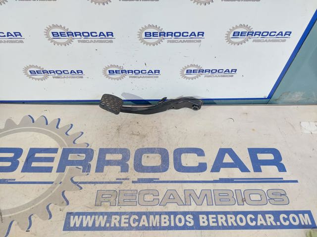 Pedal de freno A1682900818 Mercedes