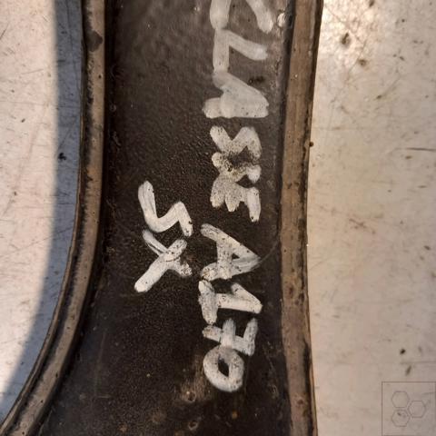A1683302307 MERCEDES Brazo inferior izquierdo de la suspensión delantera  comprar en Oviedo