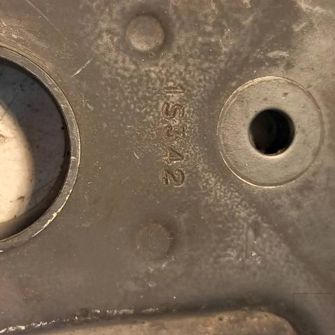 MERCEDES A1683302307 Brazo inferior izquierdo de la suspensión delantera  comprar en Albacete