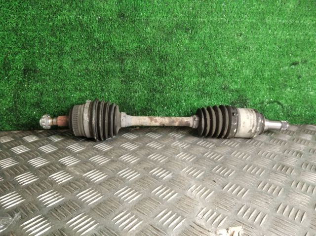 A1683702172 Semieje delantero izquierdo  disponible Málaga