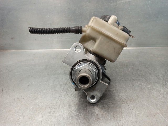 MERCEDES A1684300302 Depósito de líquido de frenos comprar Barcelona