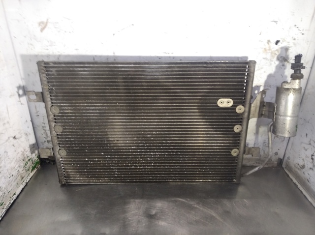 Aire acondicionado capacitor A1685000854 MERCEDES