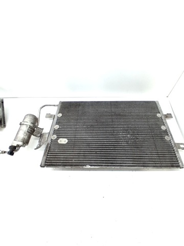 A1685000854 Condensador de aire acondicionado  disponible Málaga