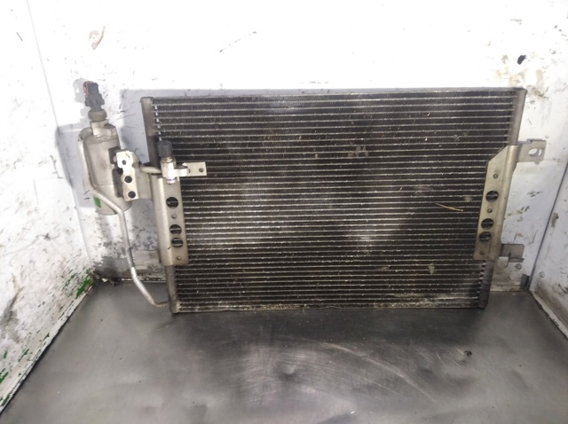 MERCEDES A1685000854 Condensador de aire acondicionado  comprar en Ponferrada