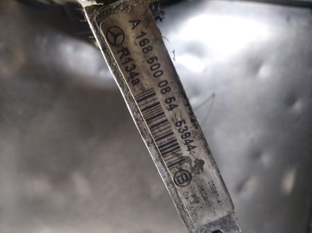 A1685000854 Condensador de aire acondicionado  disponible Málaga