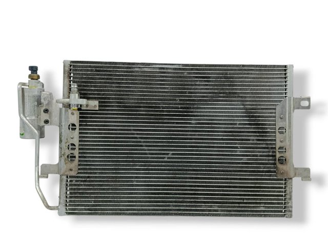 MERCEDES A1685000854 Condensador aire acondicionado  en stock Terrassa