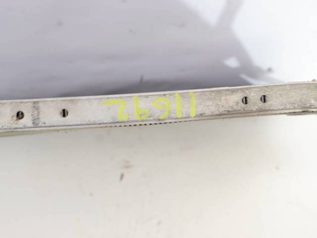 MERCEDES A1685000854 Condensador aire acondicionado  en stock Salamanca