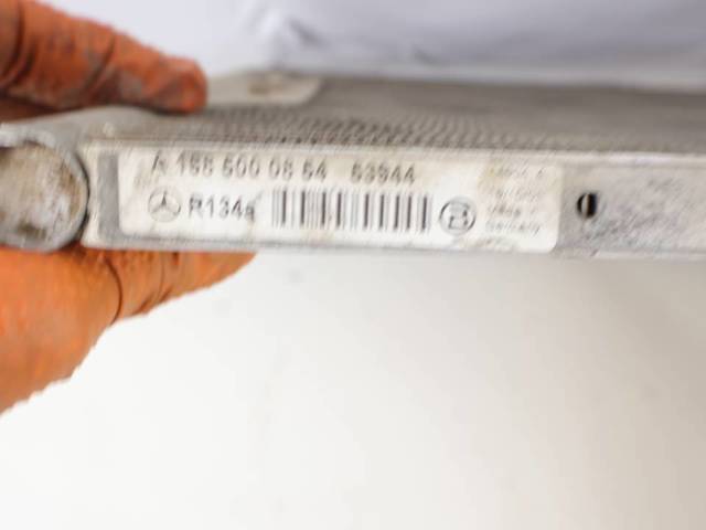 MERCEDES A1685000854 Condensador aire acondicionado  en stock Terrassa
