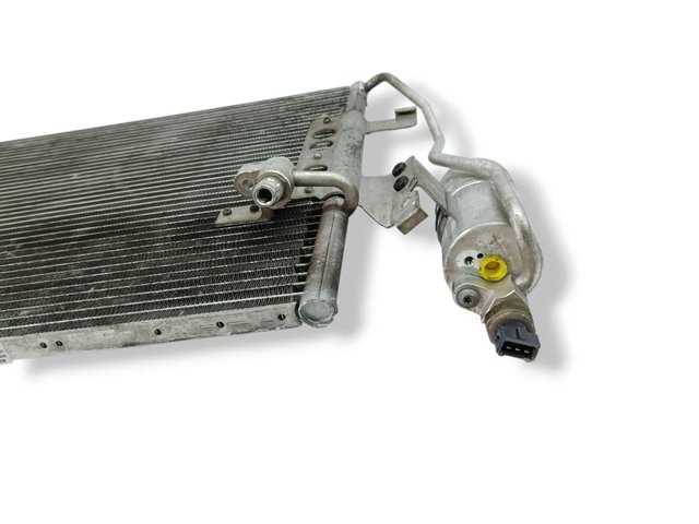A1685000854 Condensador de aire acondicionado  comprar en Reus