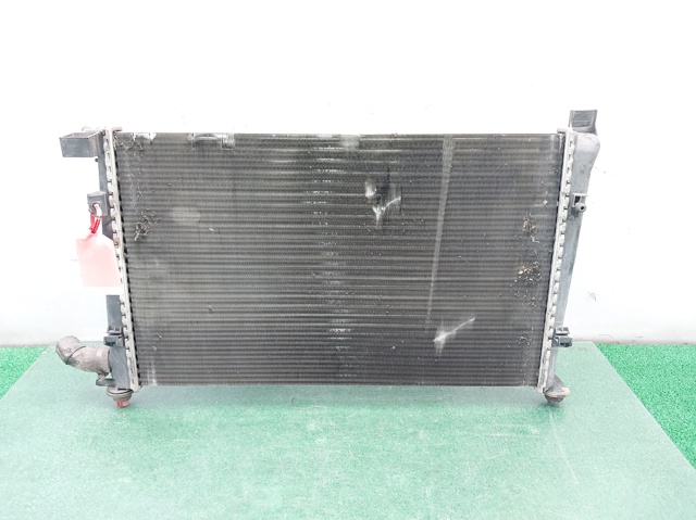 A1685001602 Radiador de refrigeración del motor  comprar en Pontevedra