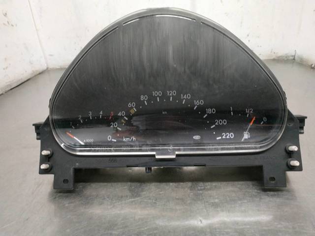 Tablero De Instrumentos (Panel De Instrumentos) A1685401247 Mercedes